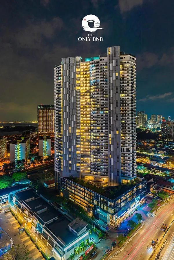 Apartment Deluxe Seaview Suite Twin Bed By The Only Bnb Tanjung Tokong